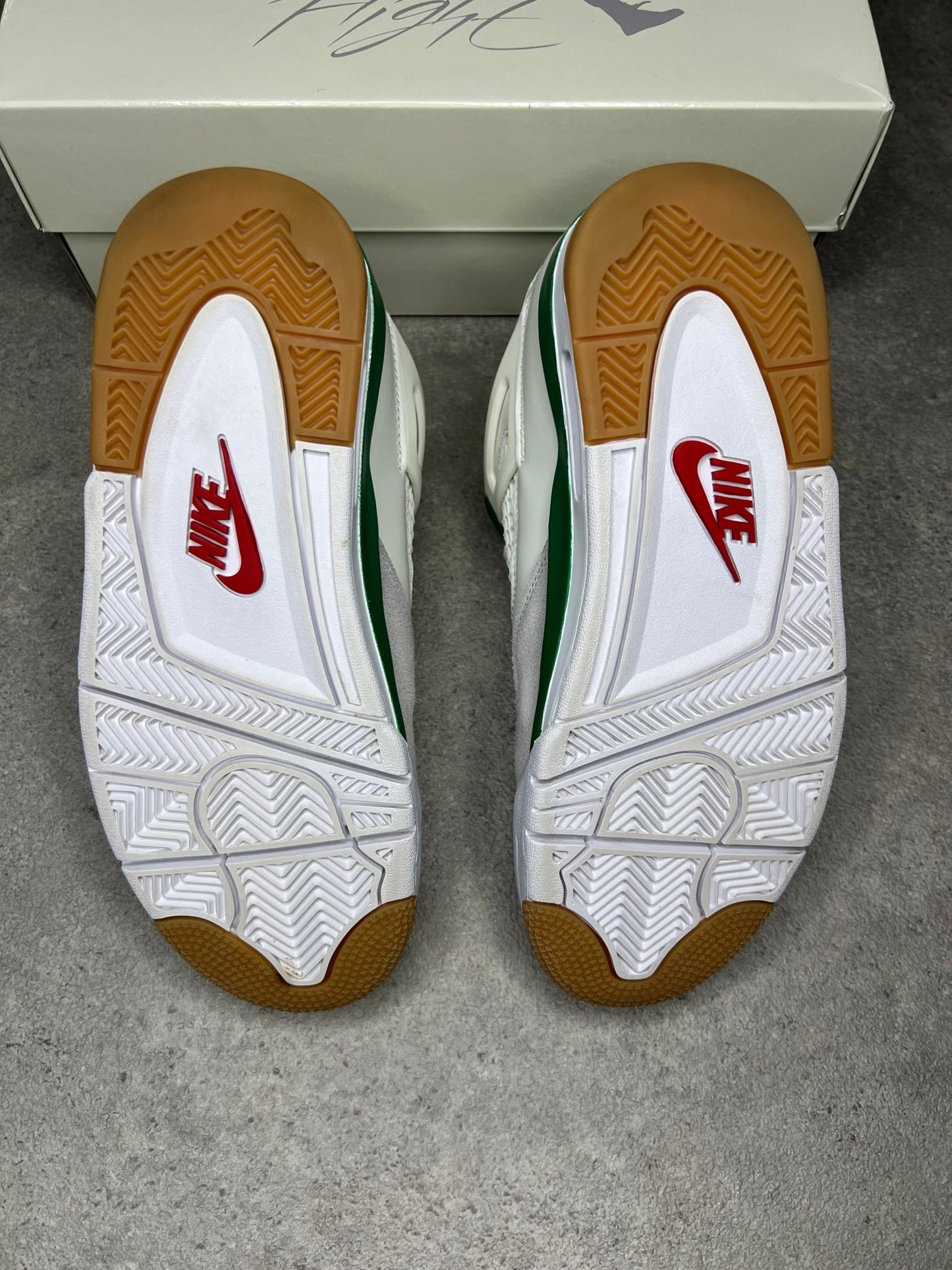 Jordan 4 Pine Green SB (Pre - loved) - Heat Providers