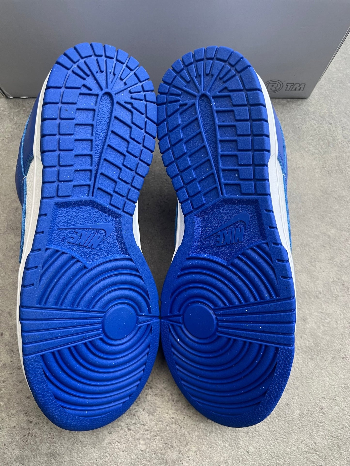 Nike - Dunk Low 'By You' Kentucky Blue - Heat Providers