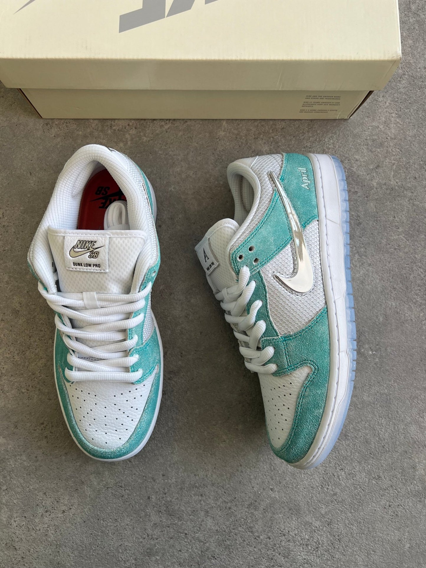 Nike - Dunk Low SB April Skateboards - Heat Providers