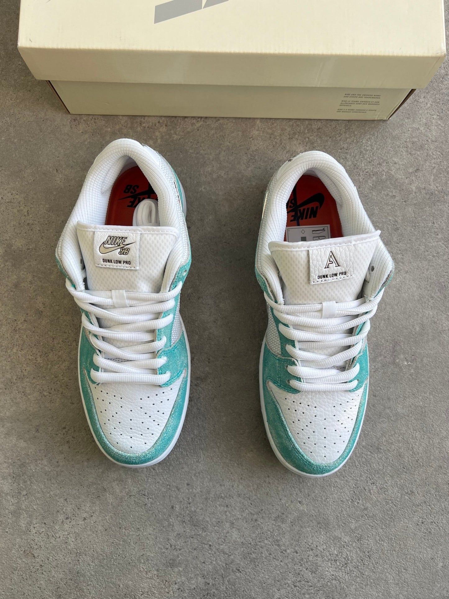 Nike - Dunk Low SB April Skateboards - Heat Providers
