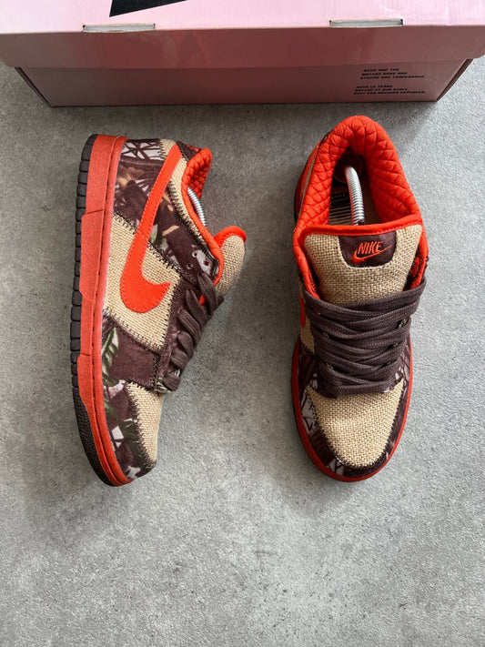 Nike - Dunk Low SB Reese Forbes Hunter (2004) - Heat Providers