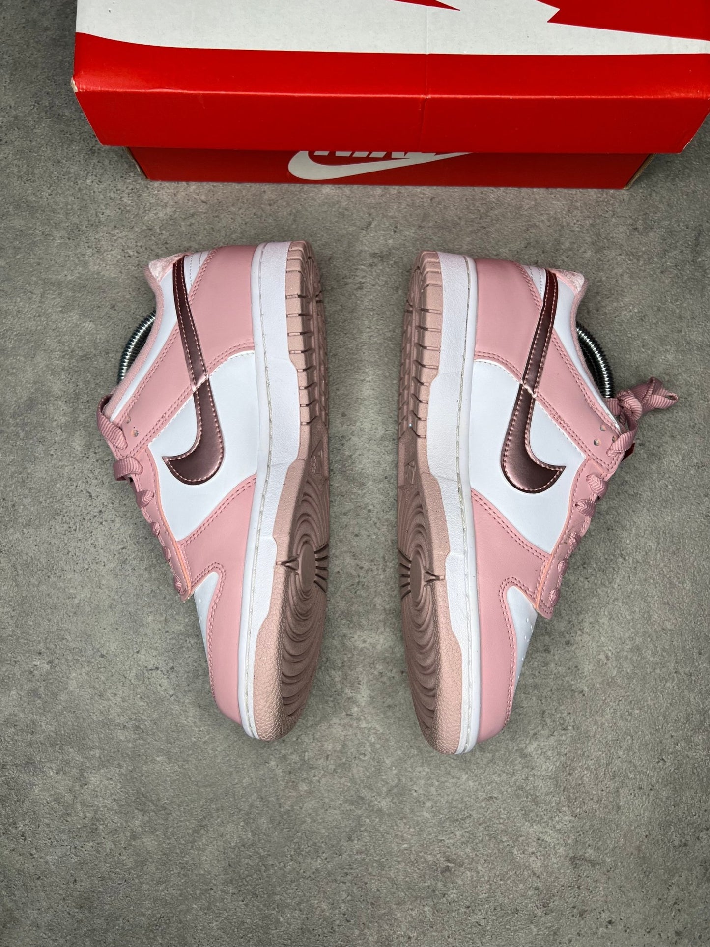 Nike - Dunk Low Velvet GS (Pre - Loved) - Heat Providers