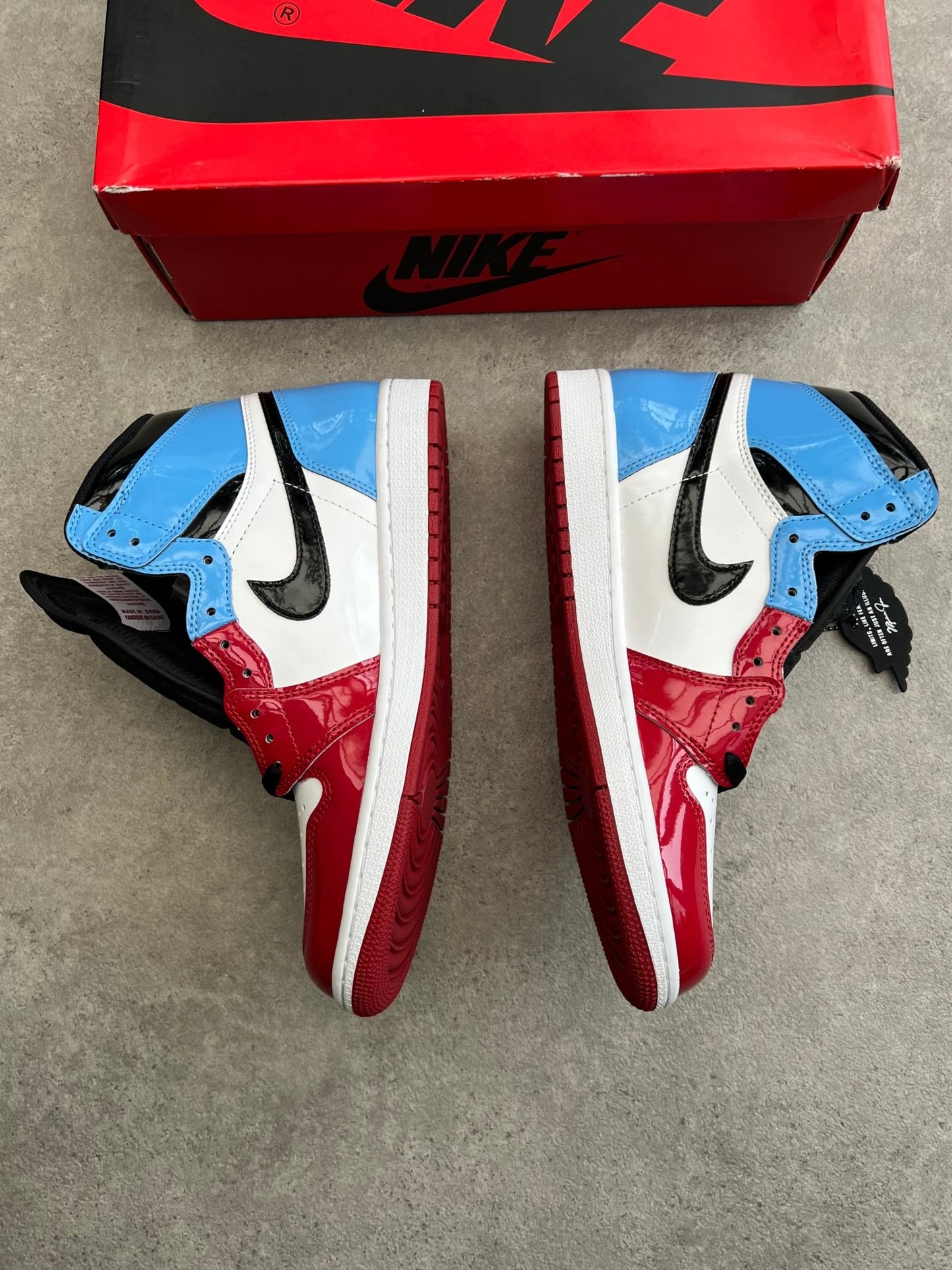 Nike - Jordan 1 High Fearless UNC Chicago - Heat Providers