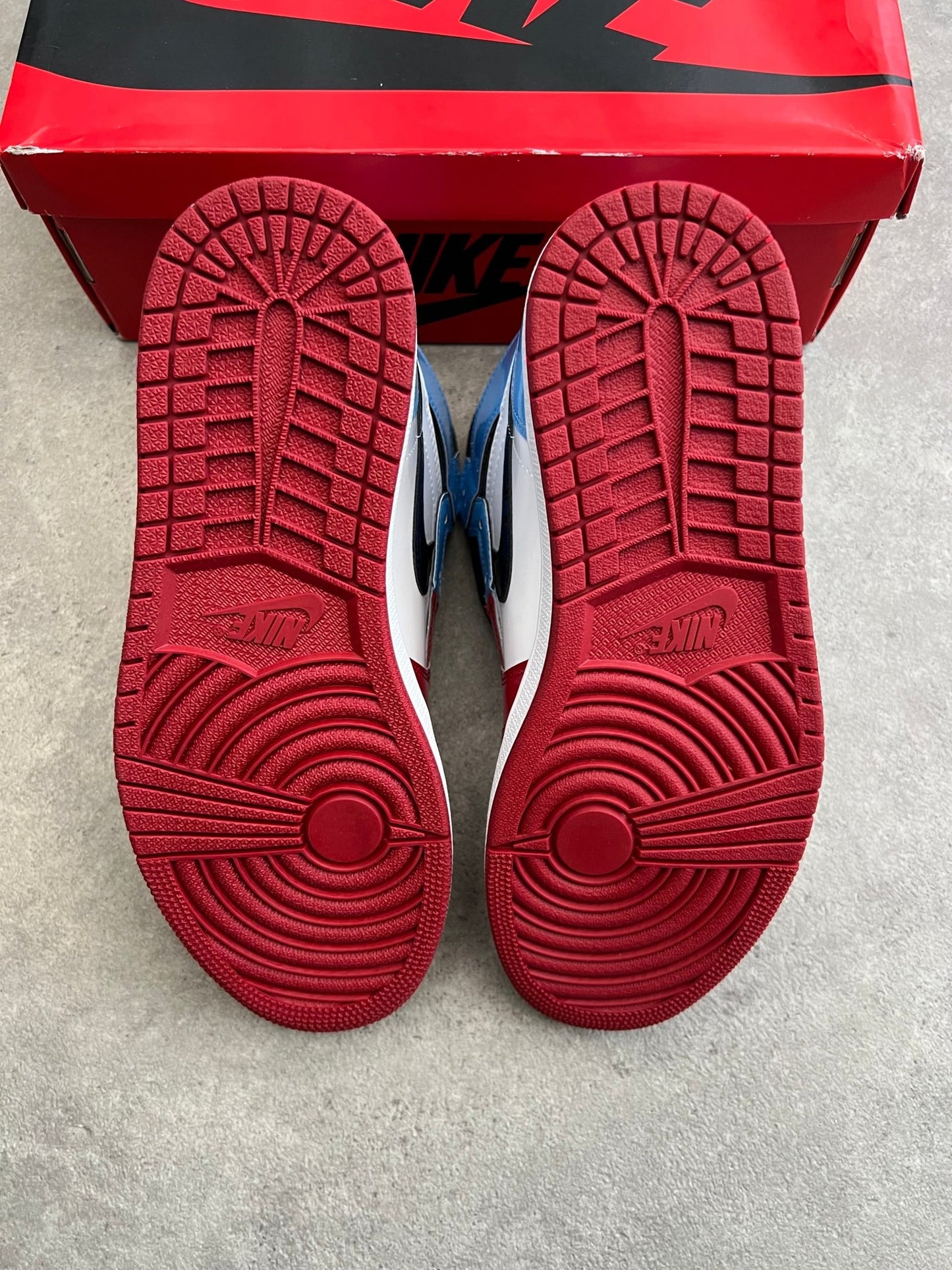 Nike - Jordan 1 High Fearless UNC Chicago - Heat Providers
