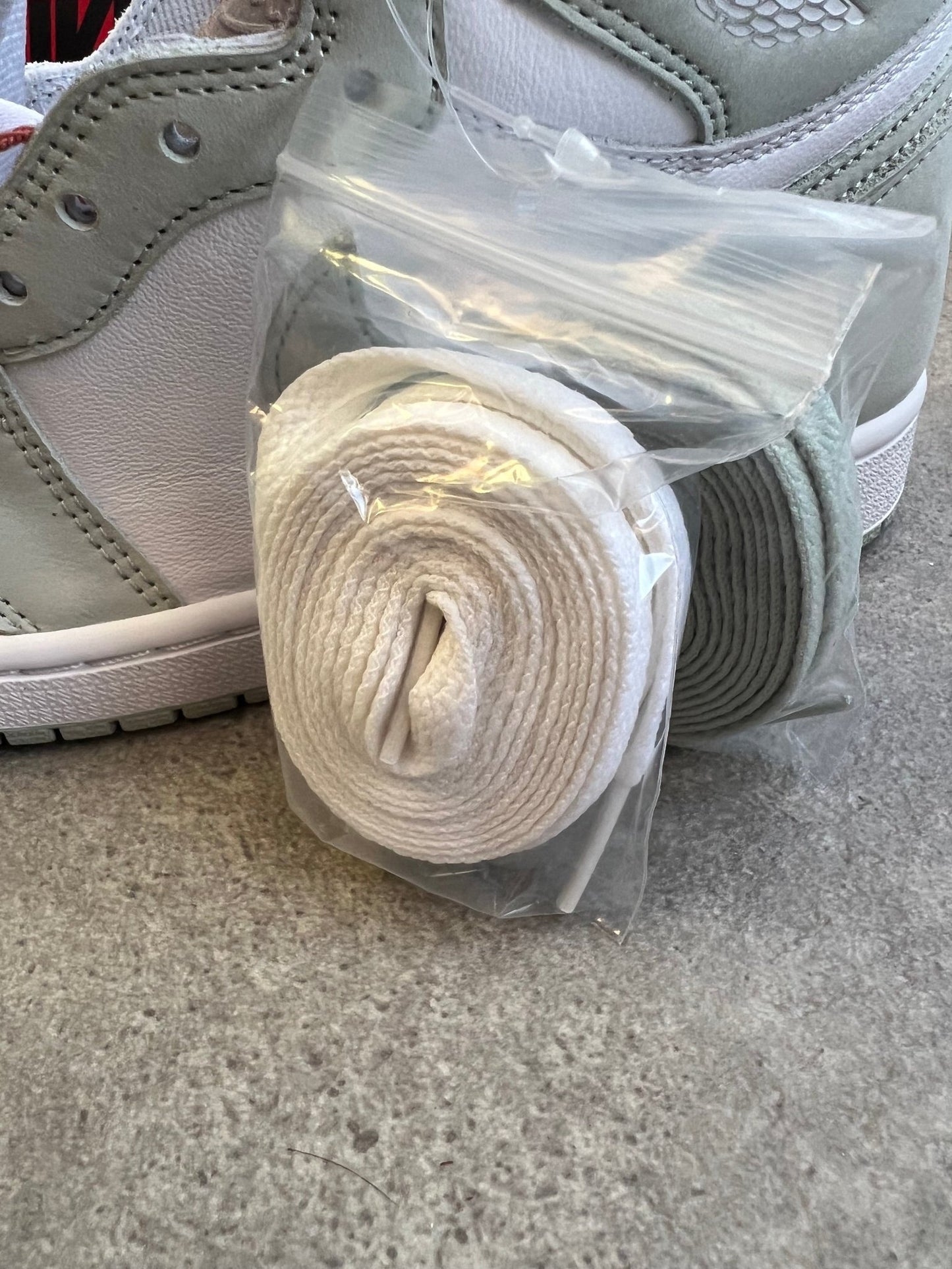 Nike - Jordan 1 High Seafoam (W) - Heat Providers
