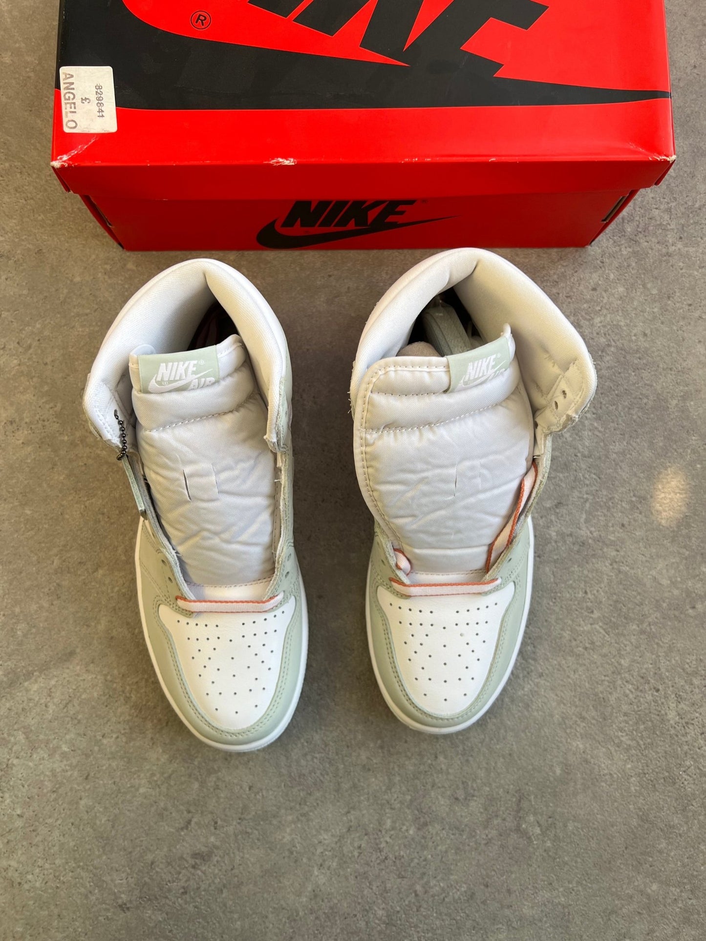 Nike - Jordan 1 High Seafoam (W) - Heat Providers