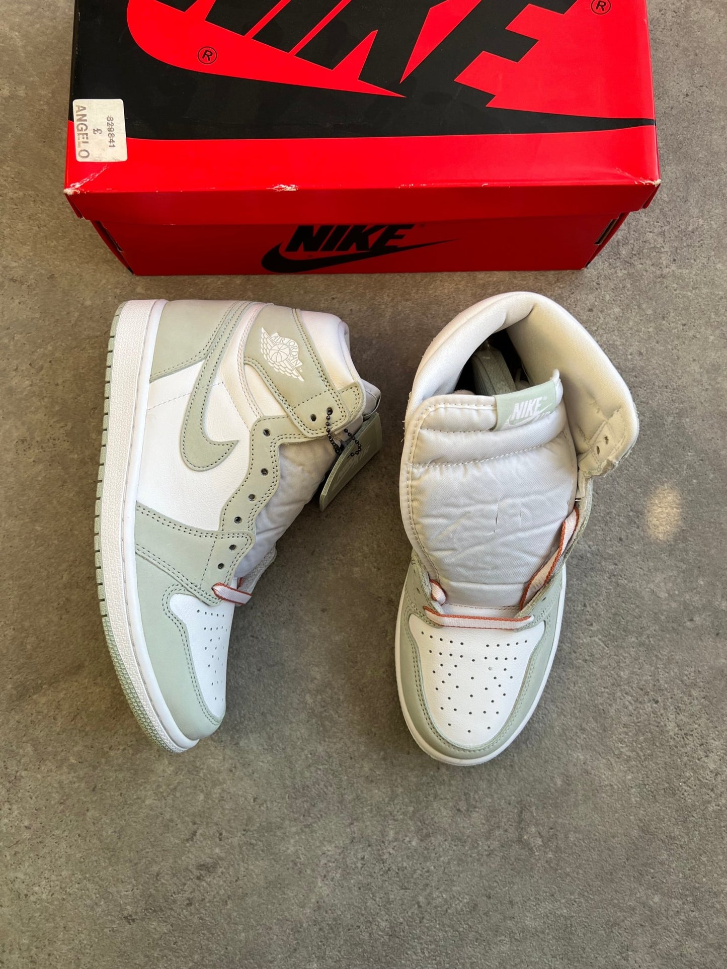 Nike - Jordan 1 High Seafoam (W) - Heat Providers