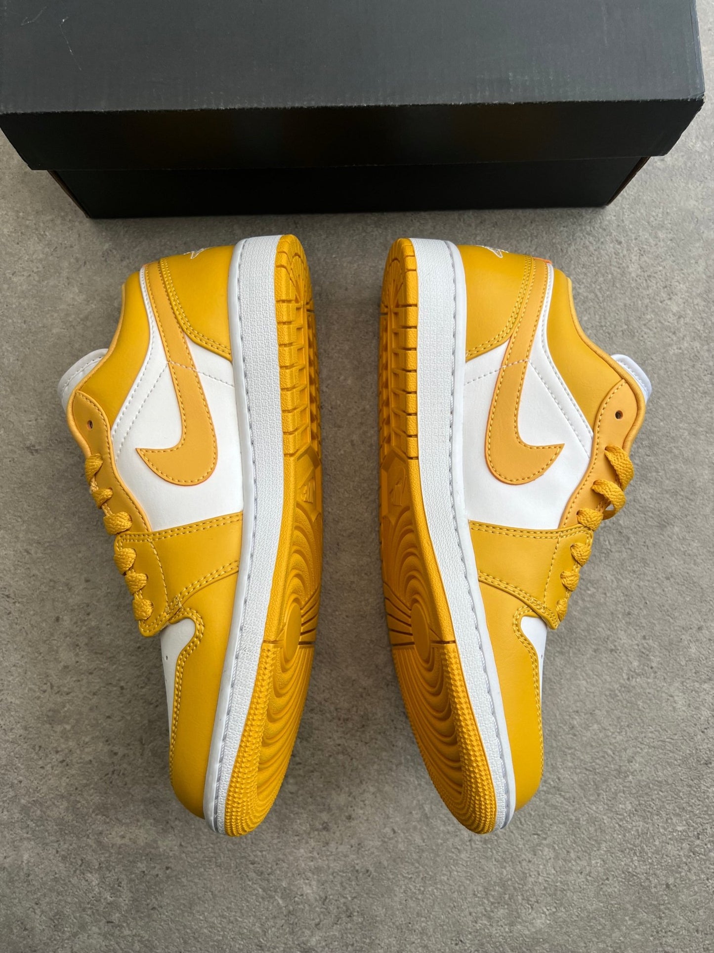 Nike - Jordan 1 Low Pollen - Heat Providers