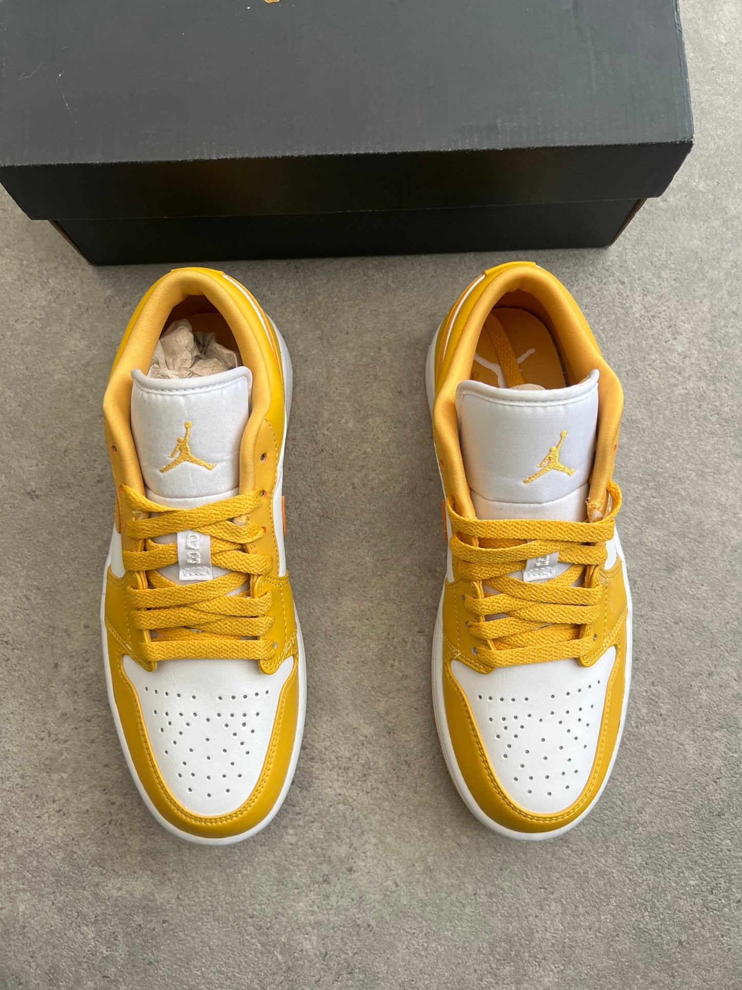 Nike - Jordan 1 Low Pollen - Heat Providers