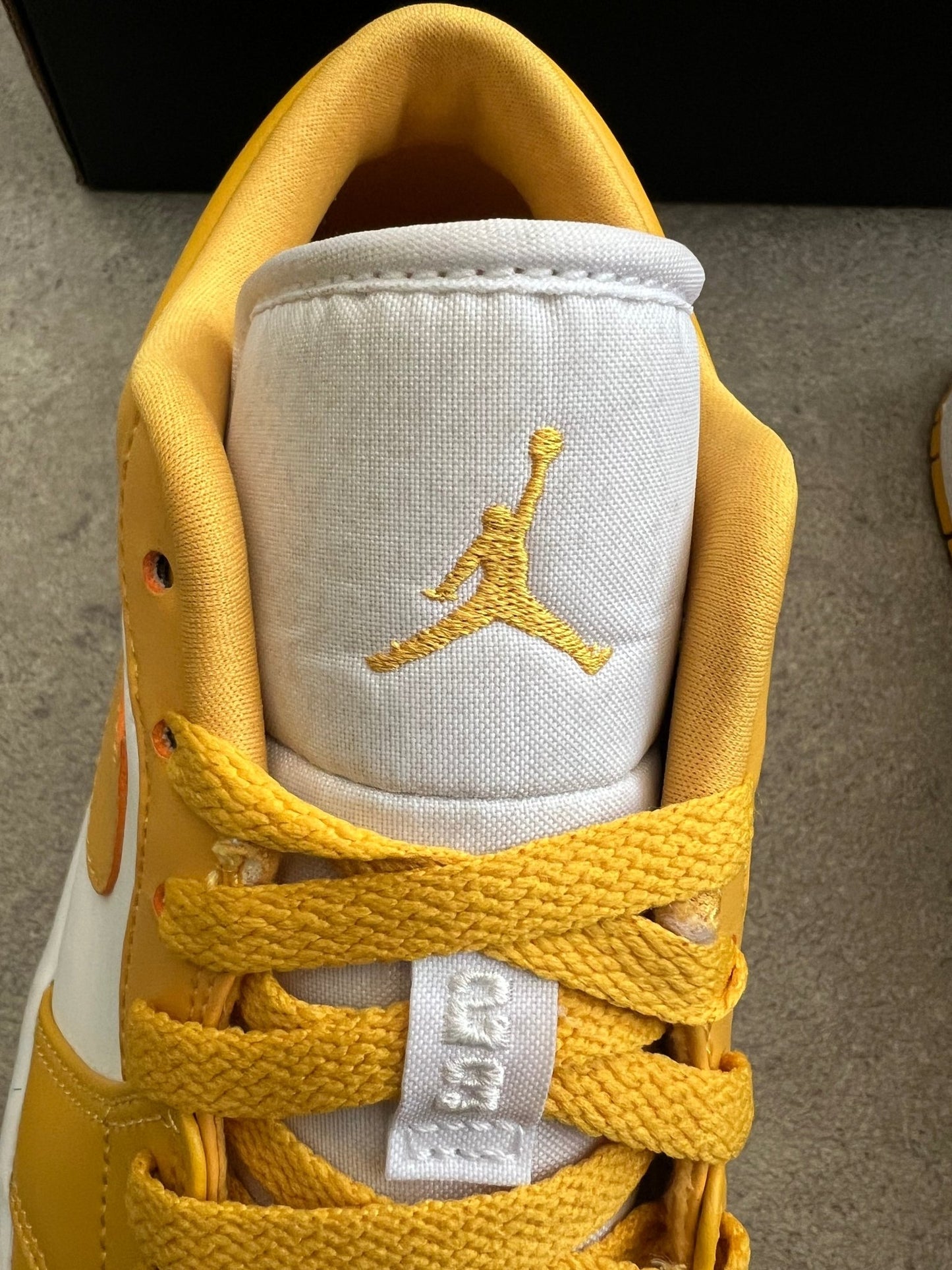 Nike - Jordan 1 Low Pollen - Heat Providers