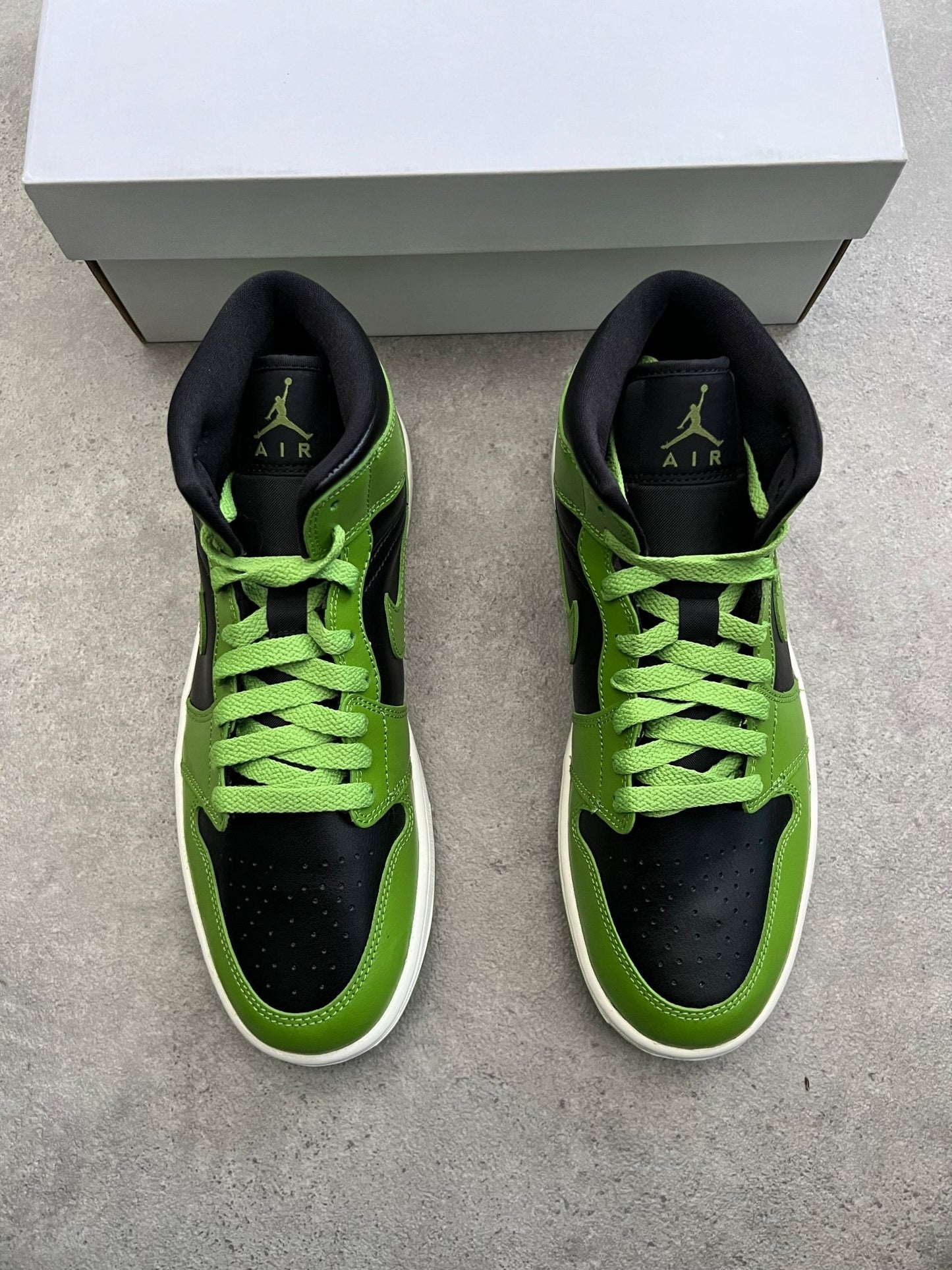 Nike - Jordan 1 Mid Altitude Green (W) - Heat Providers