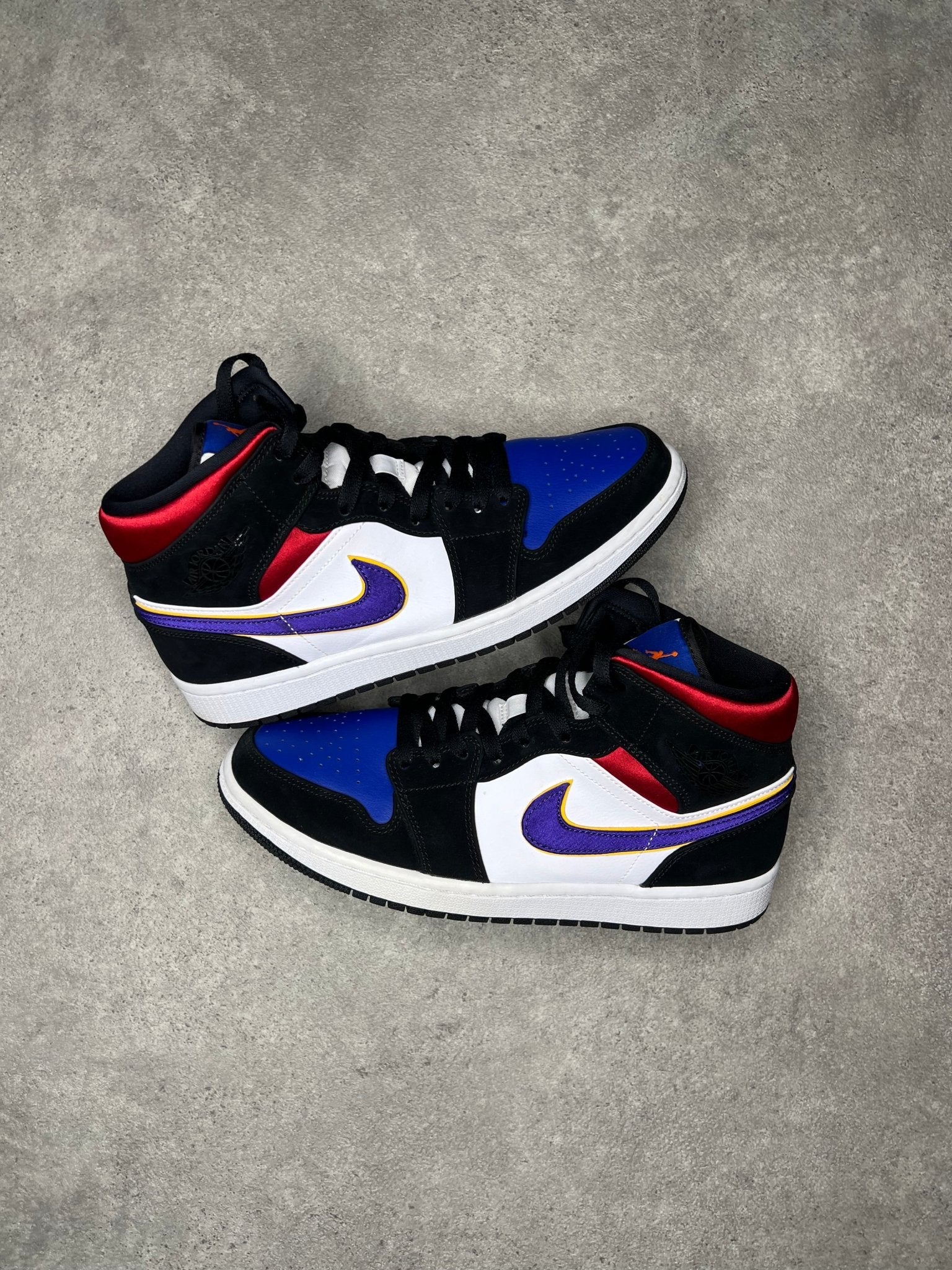 Nike - Jordan 1 Mid Lakers Top 3 (Pre - Loved) - Heat Providers