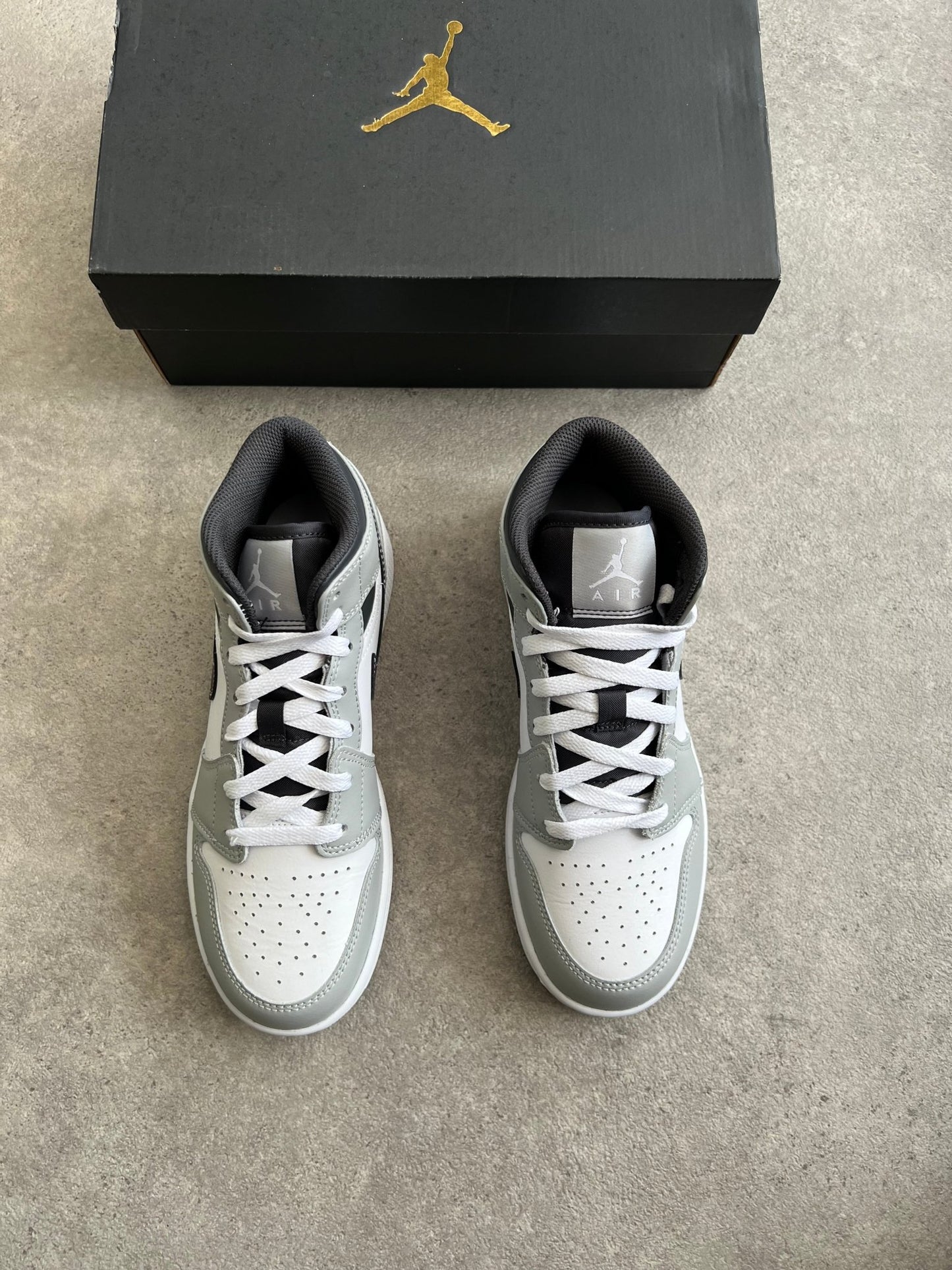 Nike - Jordan 1 Mid Light Smoke Grey (GS) - Heat Providers