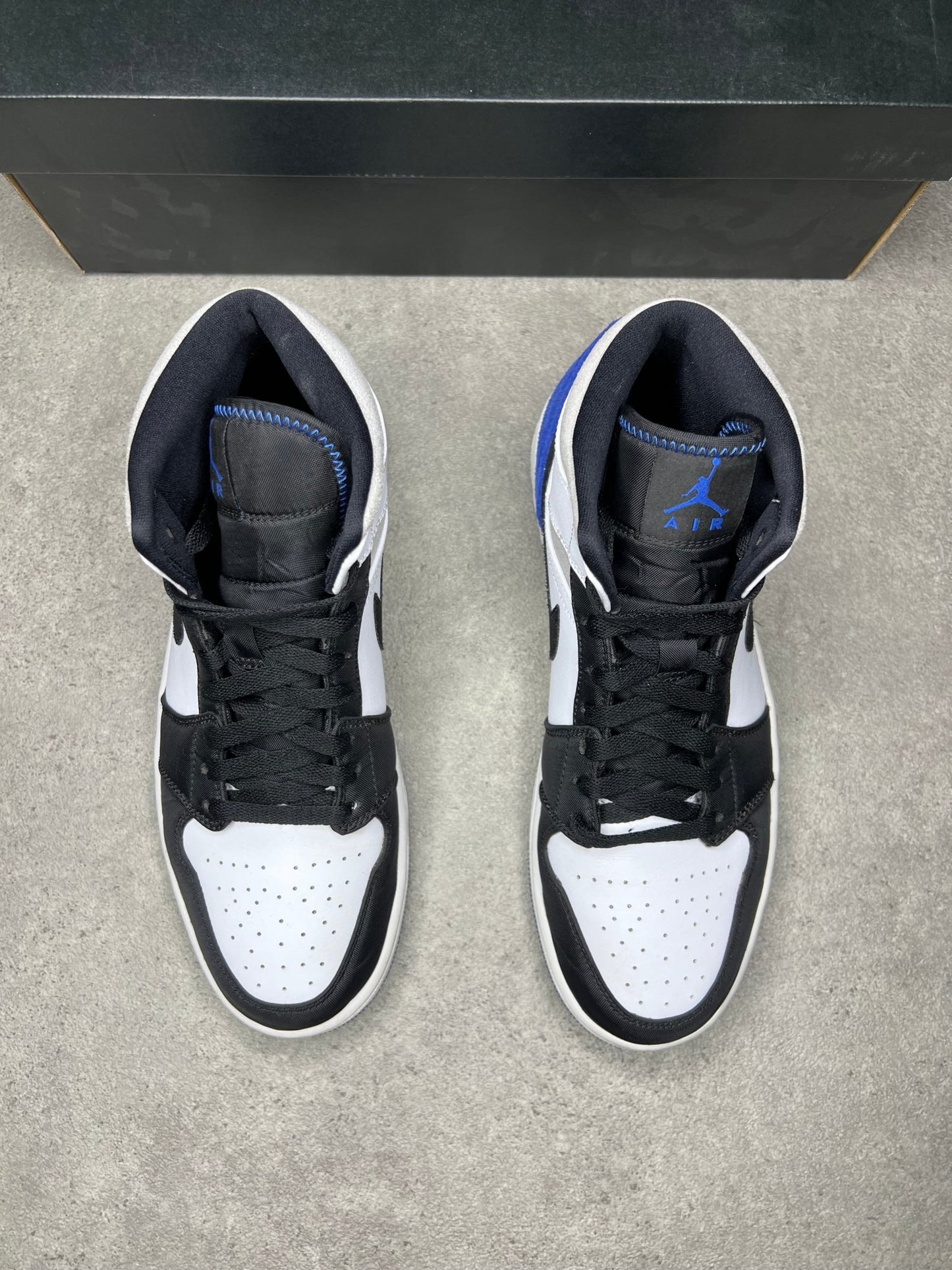 Nike - Jordan 1 Mid Royal Black Toe (Pre - Loved) - Heat Providers