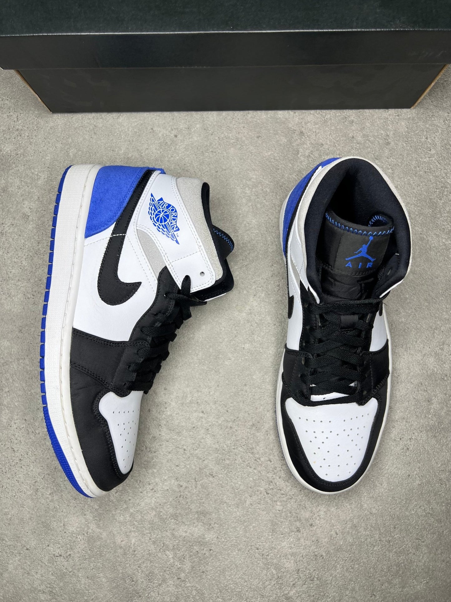 Nike - Jordan 1 Mid Royal Black Toe (Pre - Loved) - Heat Providers