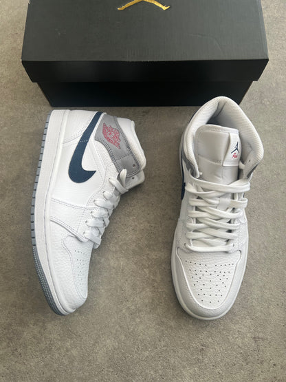 Jordan 1 Mid Paris White