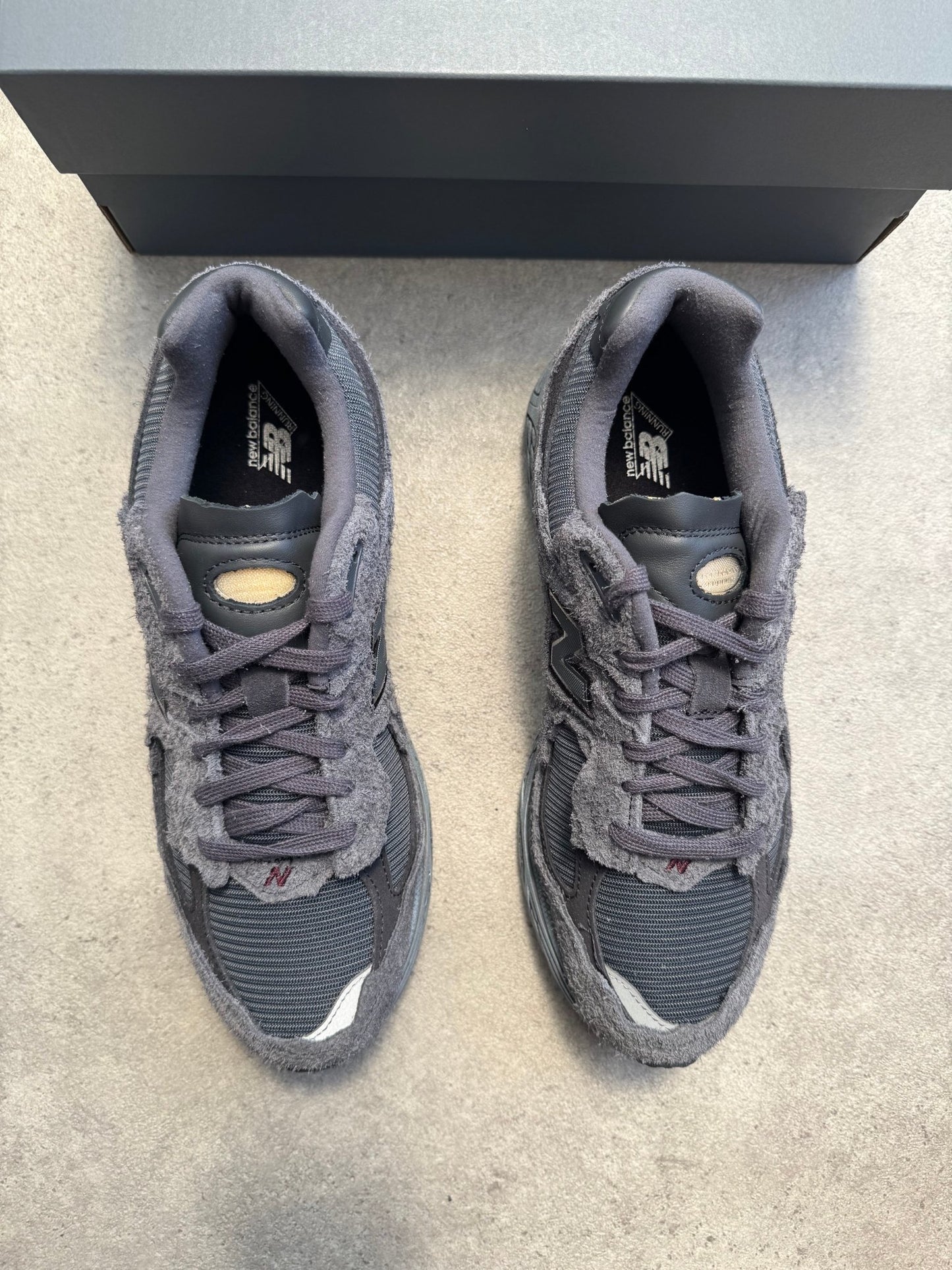 New Balance - New Balance 2002R Protection Pack Charcoal Black - Heat Providers