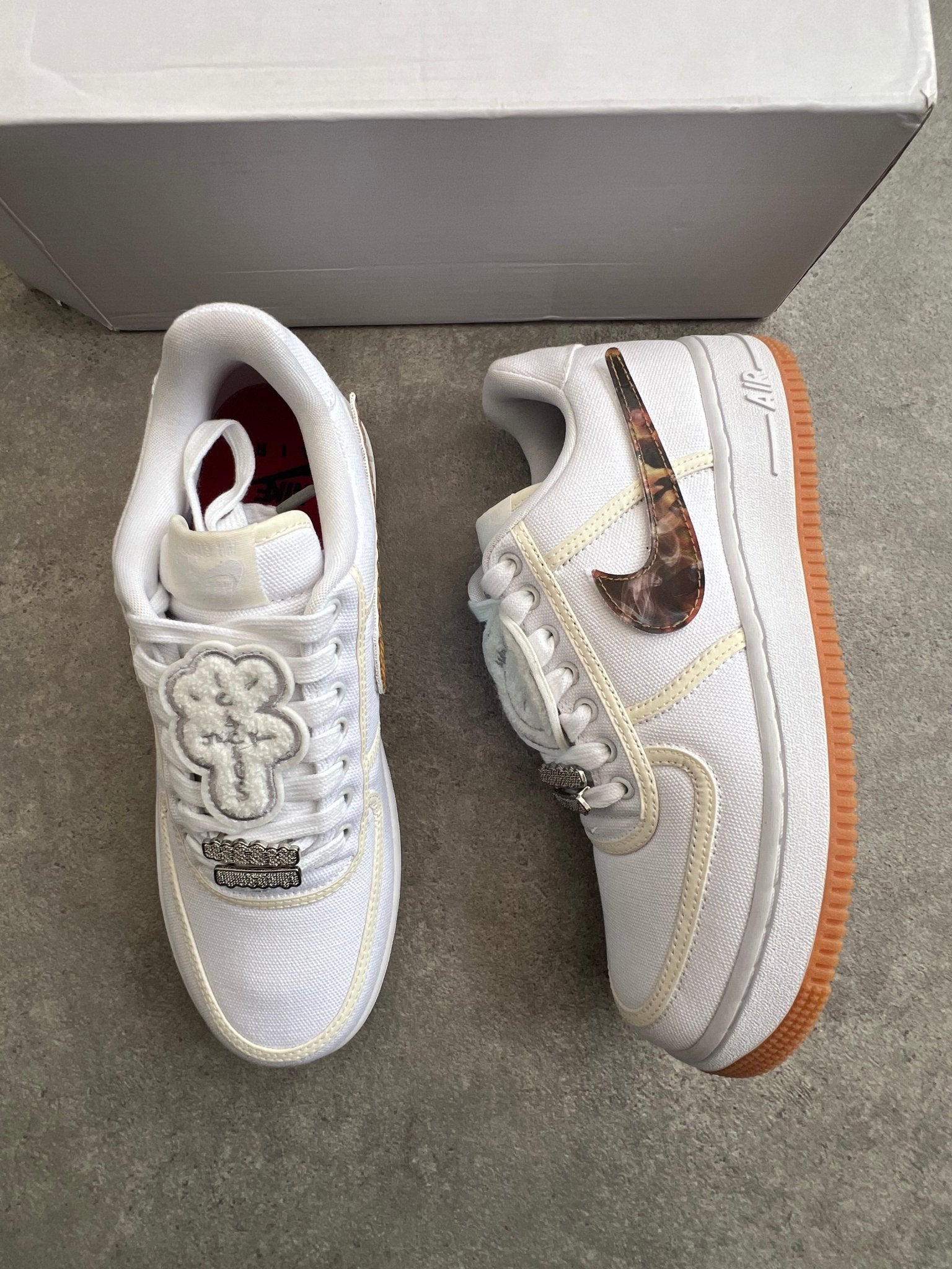 Nike - Air Force 1 Low Travis Scott white - Heat Providers