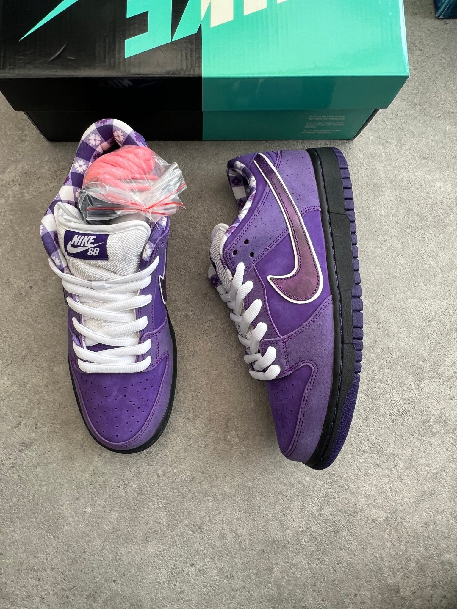 Nike - Dunk low SB Purple Lobster (Special Box) - Heat Providers