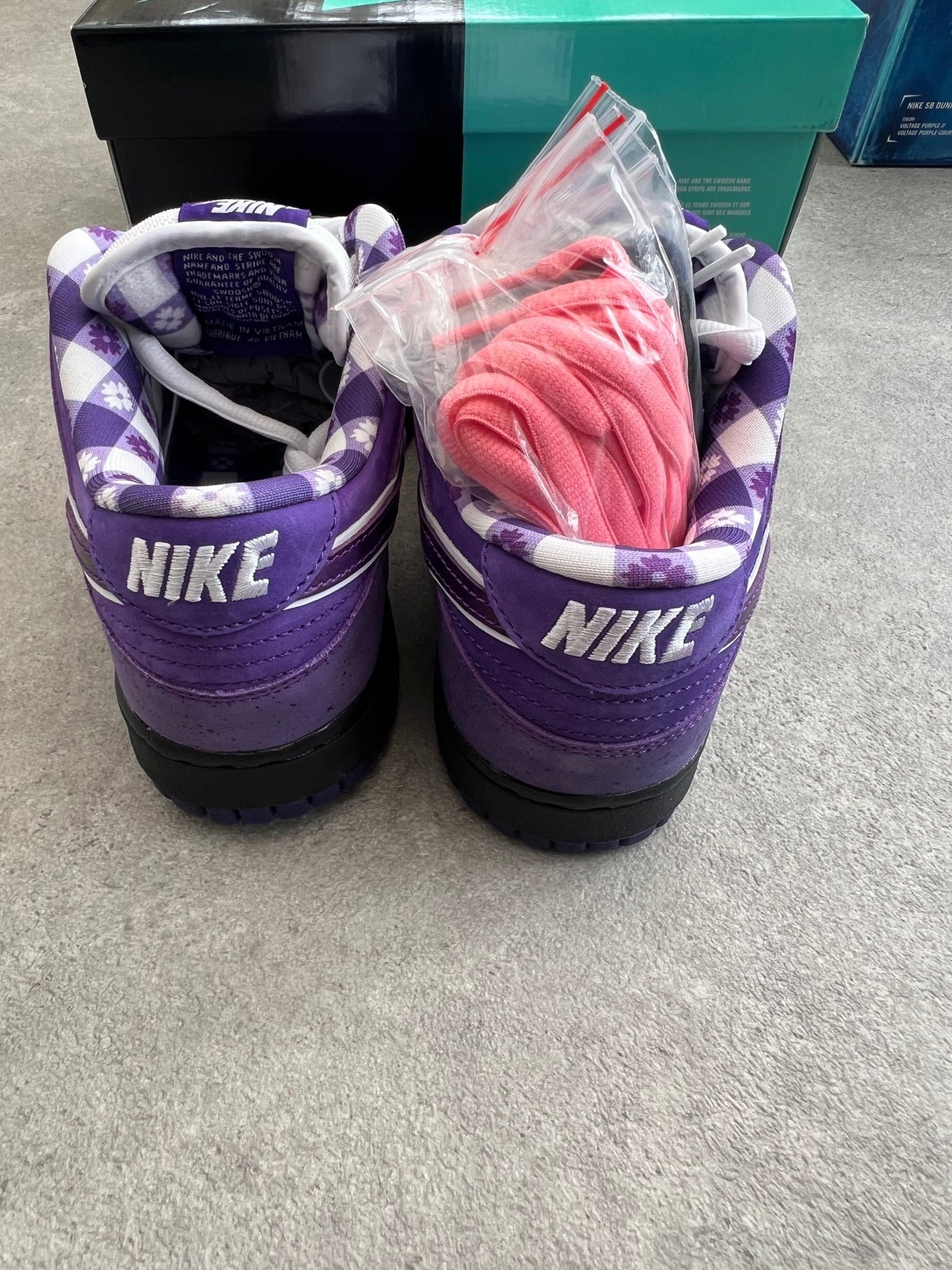 Nike - Dunk low SB Purple Lobster (Special Box) - Heat Providers