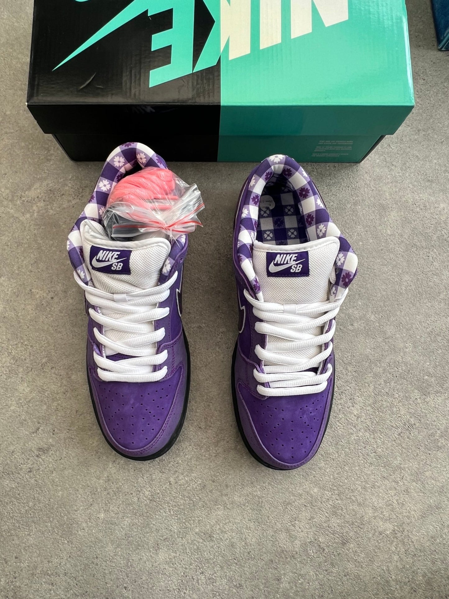 Nike - Dunk low SB Purple Lobster (Special Box) - Heat Providers