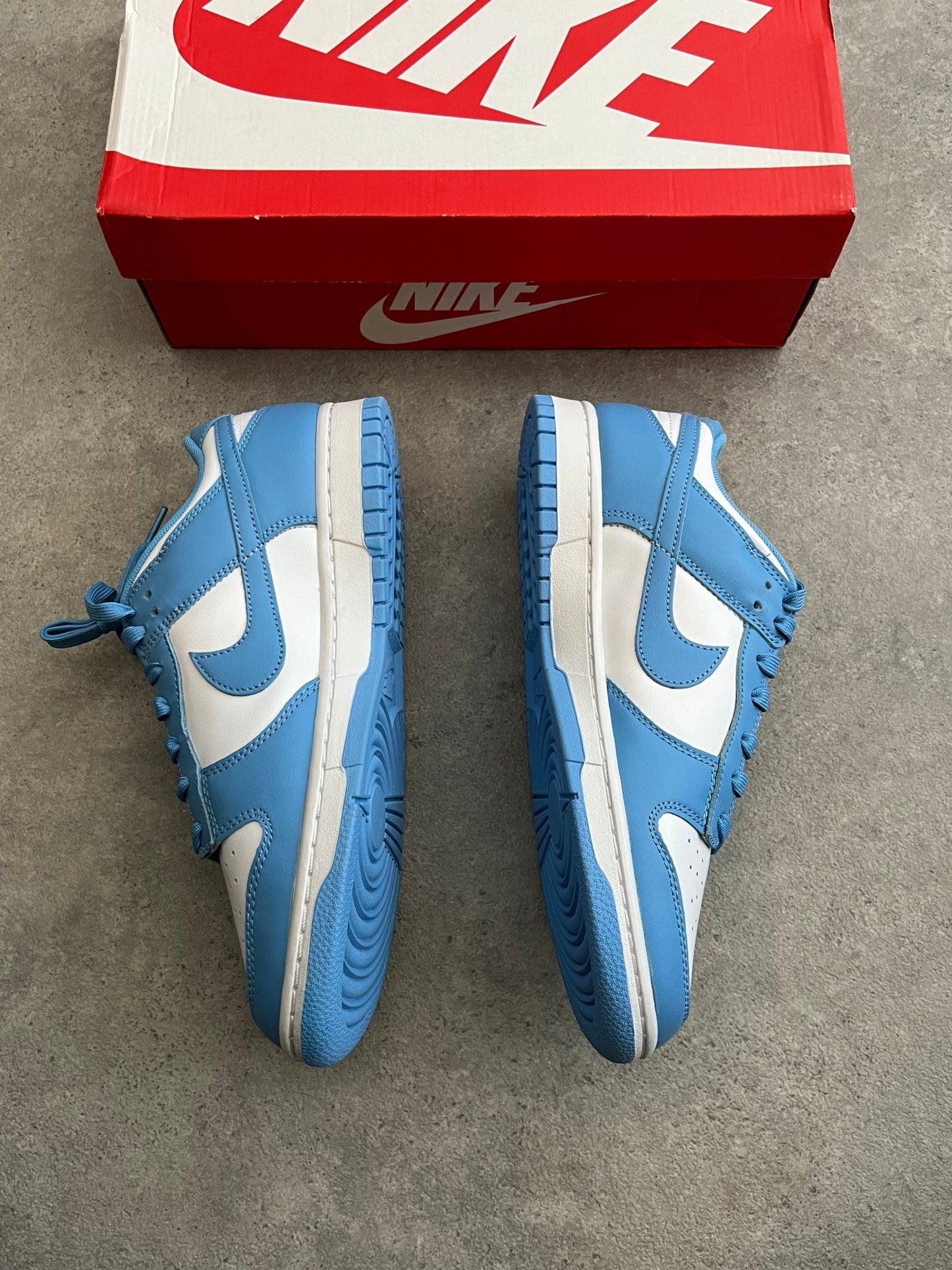 Nike - Dunk Low UNC - Heat Providers