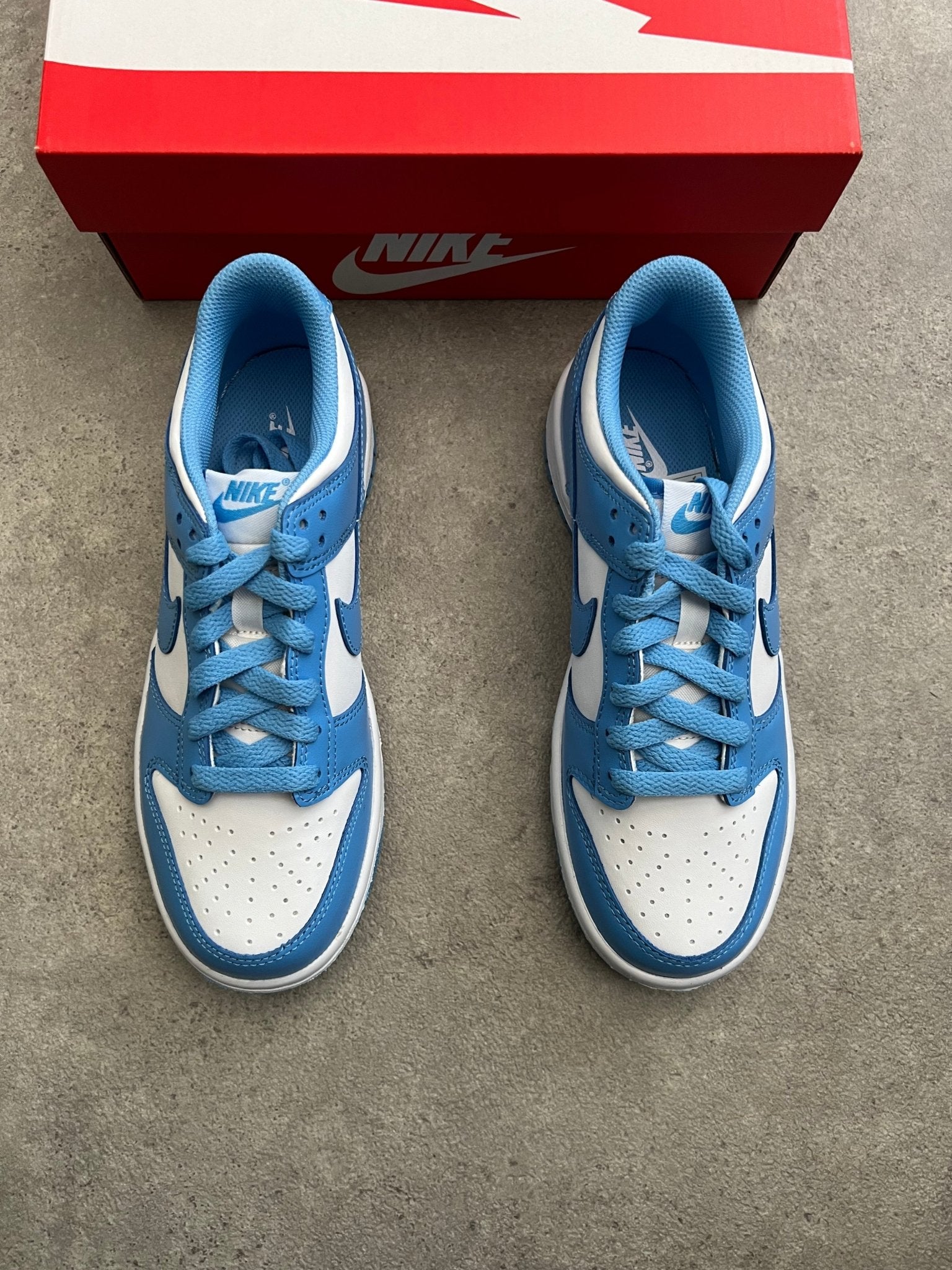 Nike - Dunk Low UNC (GS) - Heat Providers