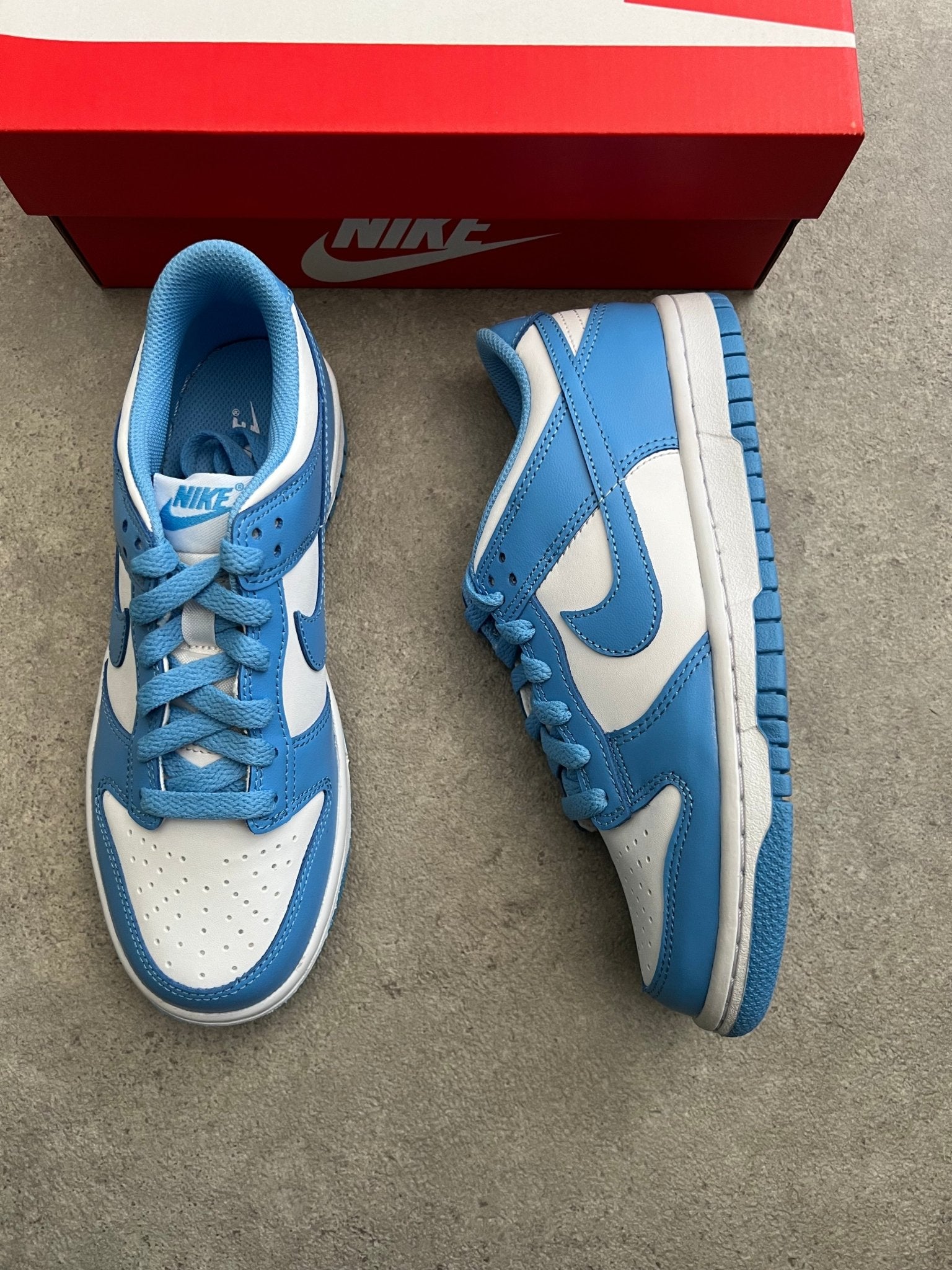 Nike - Dunk Low UNC (GS) - Heat Providers