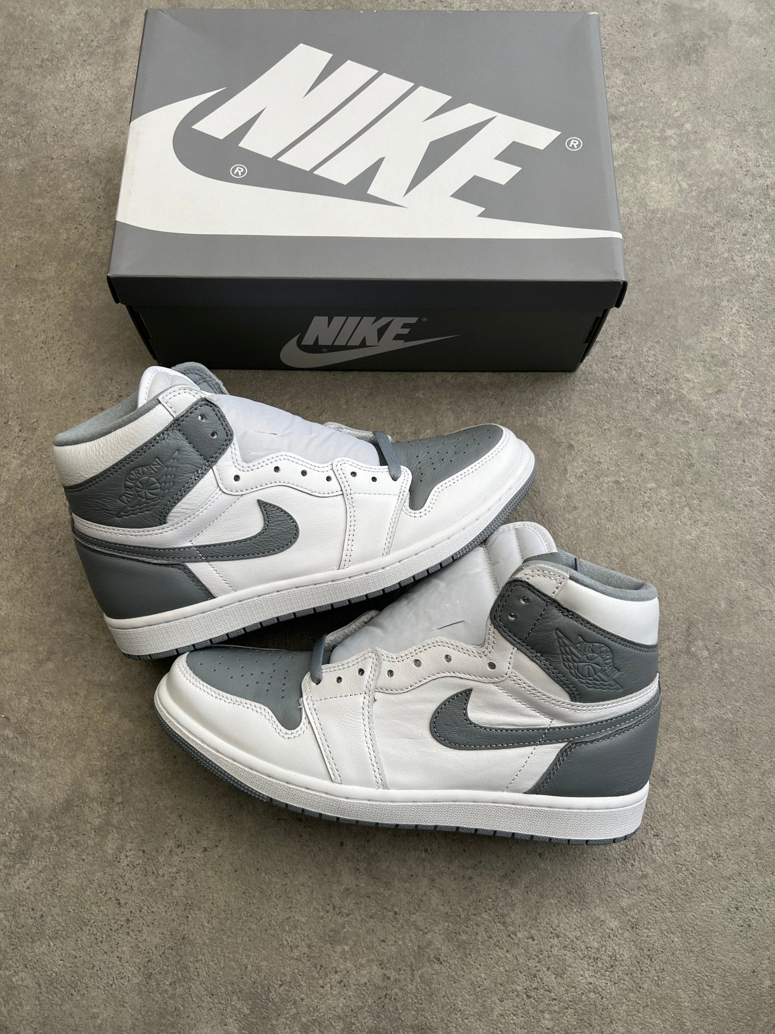 Nike - Jordan 1 High Stealth - Heat Providers