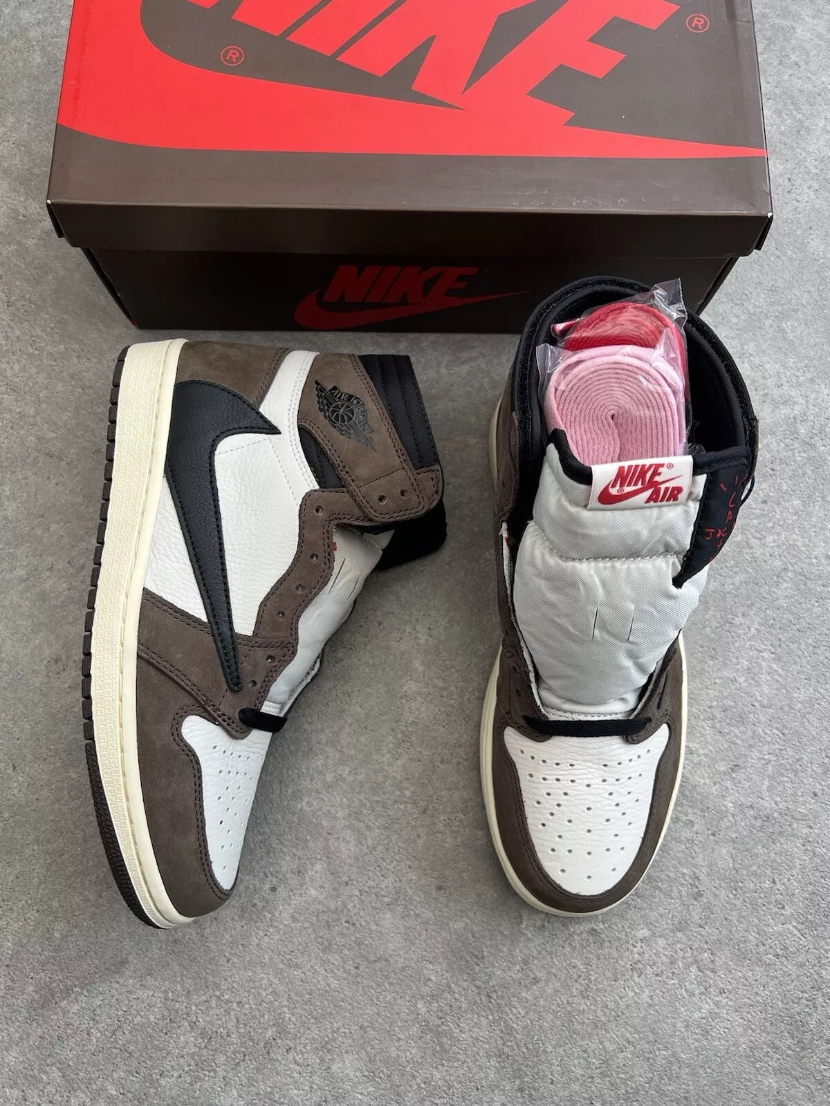 Nike - Jordan 1 High Travis Scott Mocha - Heat Providers