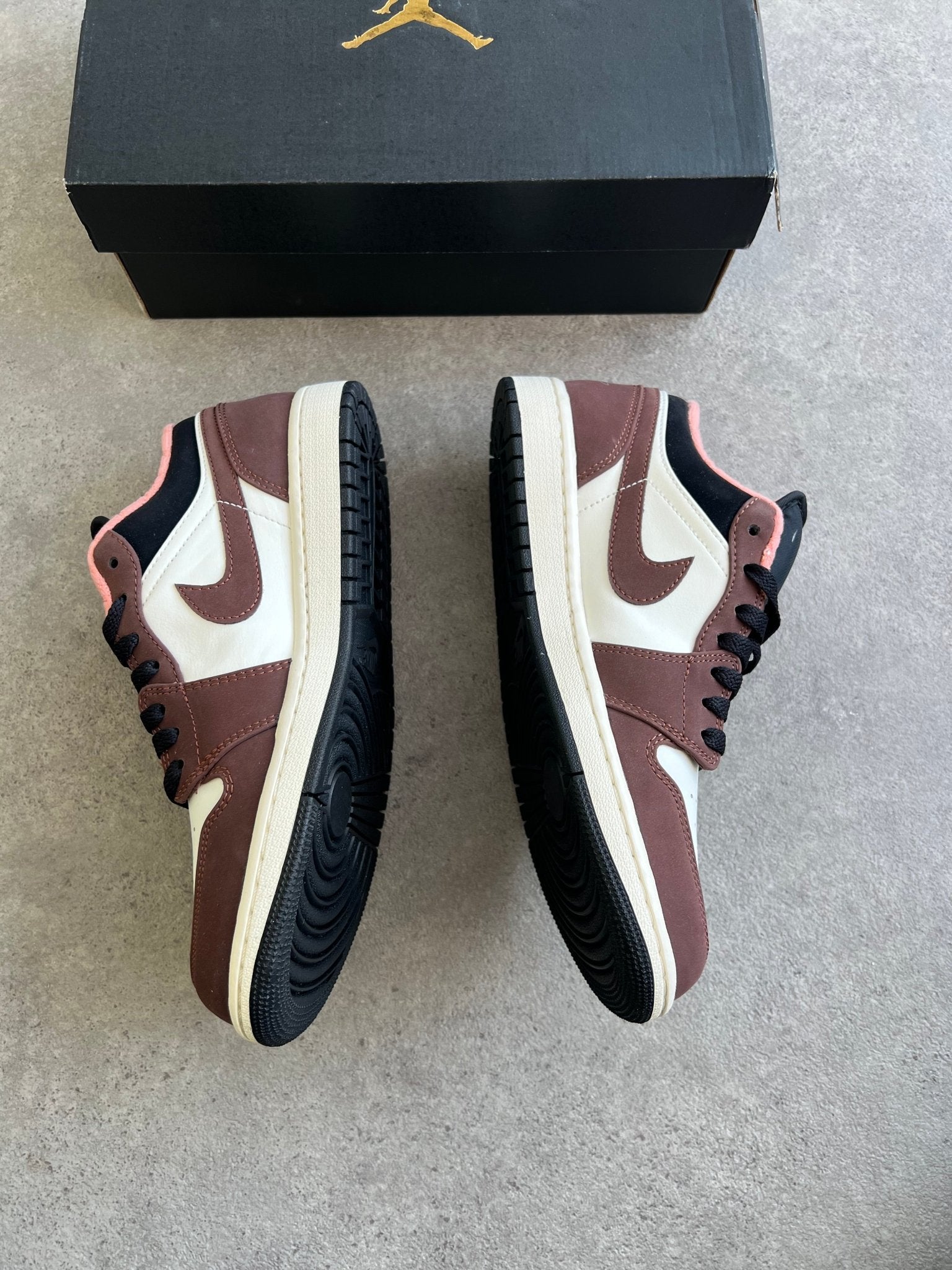 Nike - Jordan 1 Low Mocha - Heat Providers