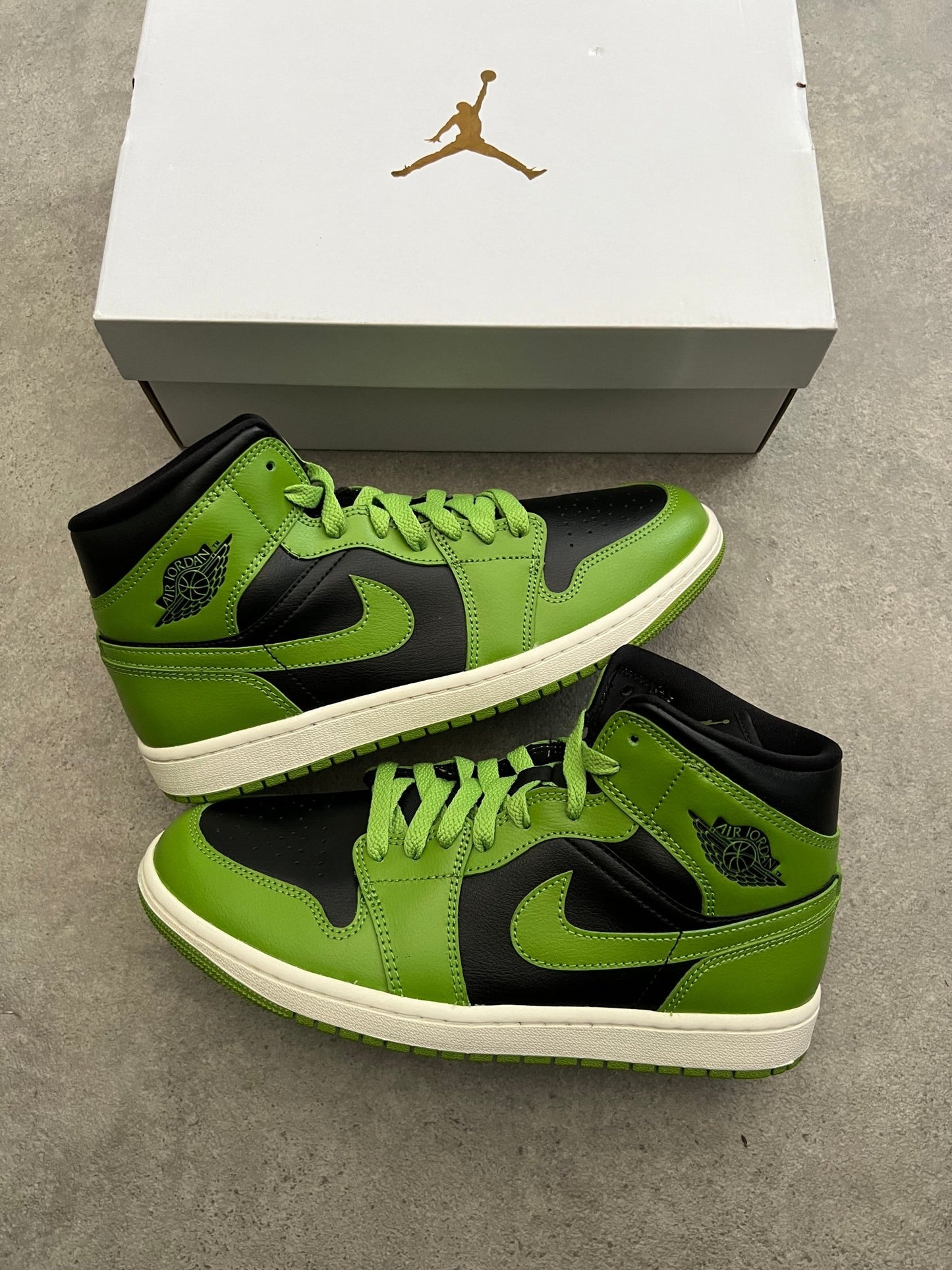 Nike - Jordan 1 Mid Altitude Green (W) - Heat Providers