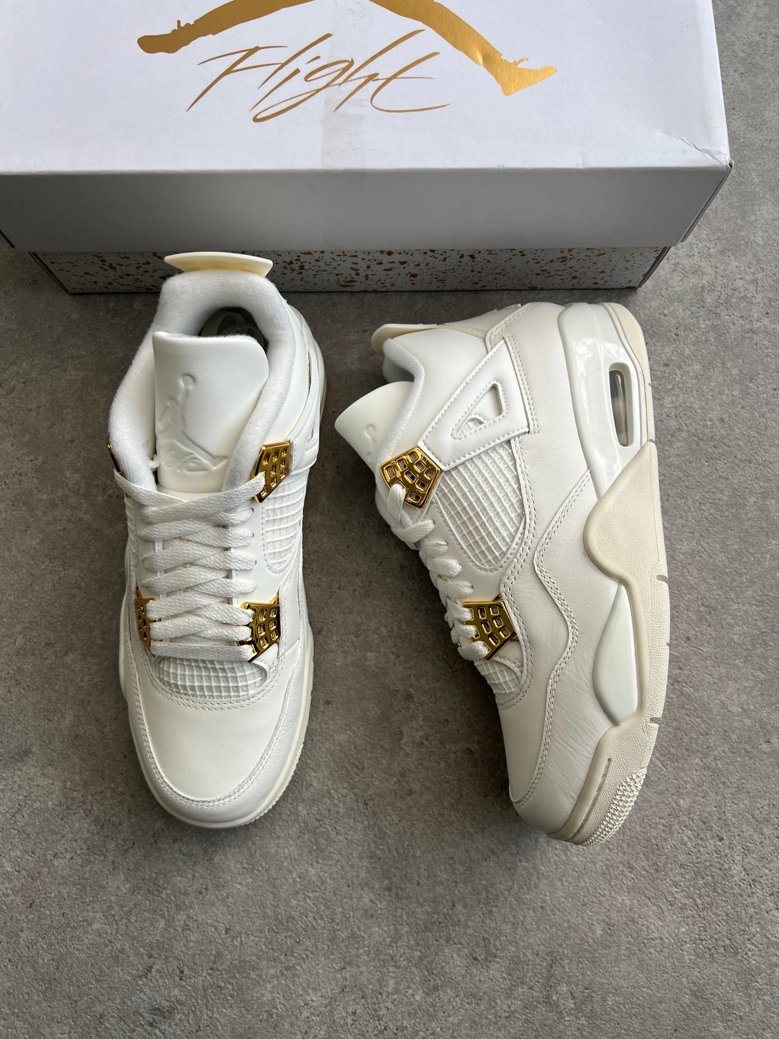 Nike - Jordan 4 Metallic Gold (W) - Heat Providers