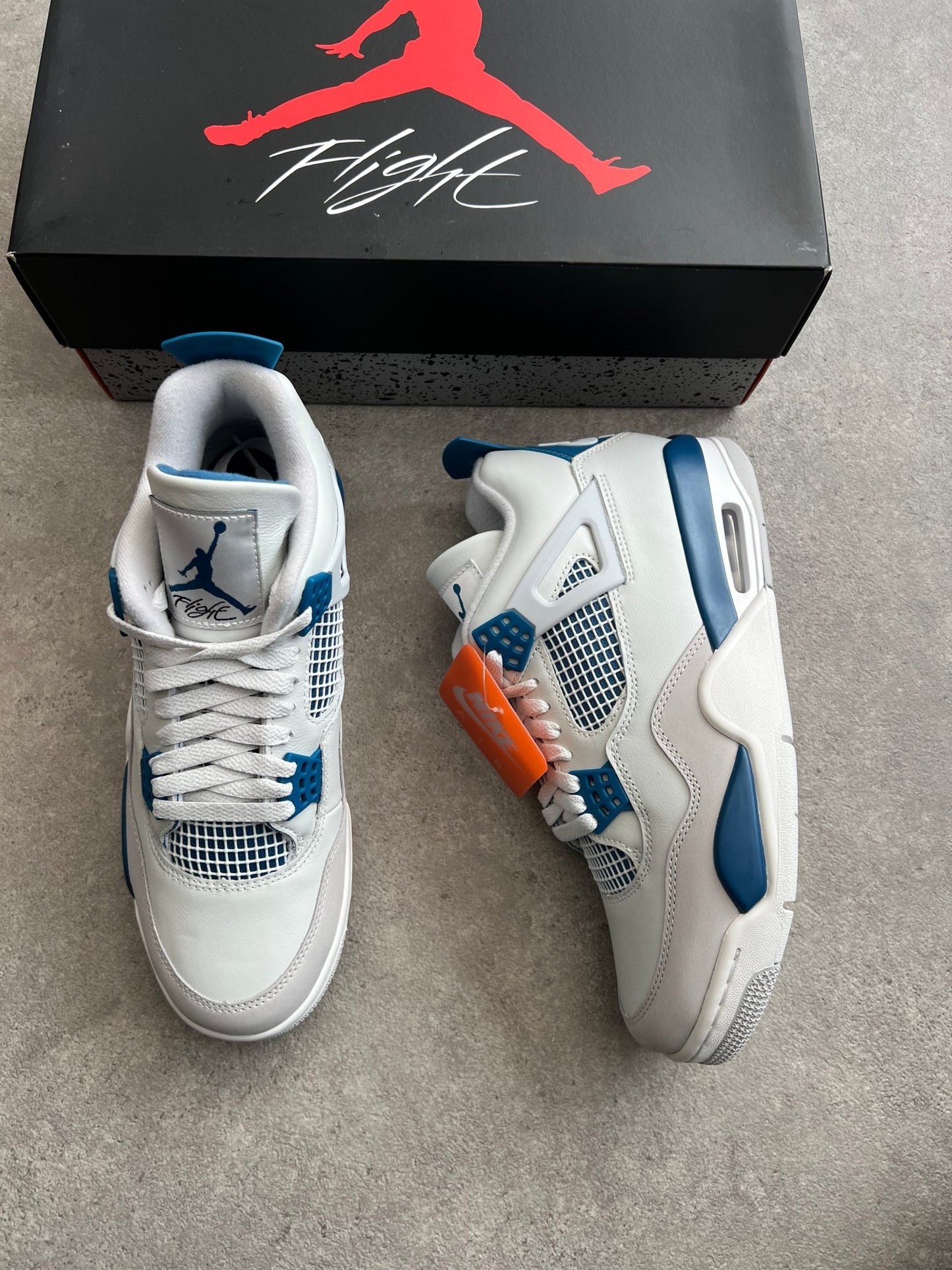 Nike - Jordan 4 Military Blue (2024) - Heat Providers