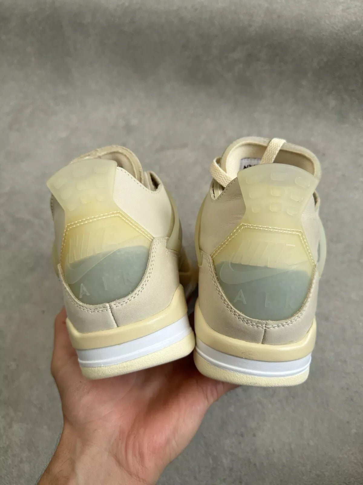 Nike - Jordan 4 OffWhite Sail W (Pre - Loved) - Heat Providers