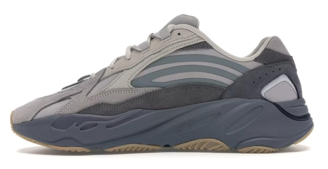 Yeezy 700 V2 Tephra - Heat Providers